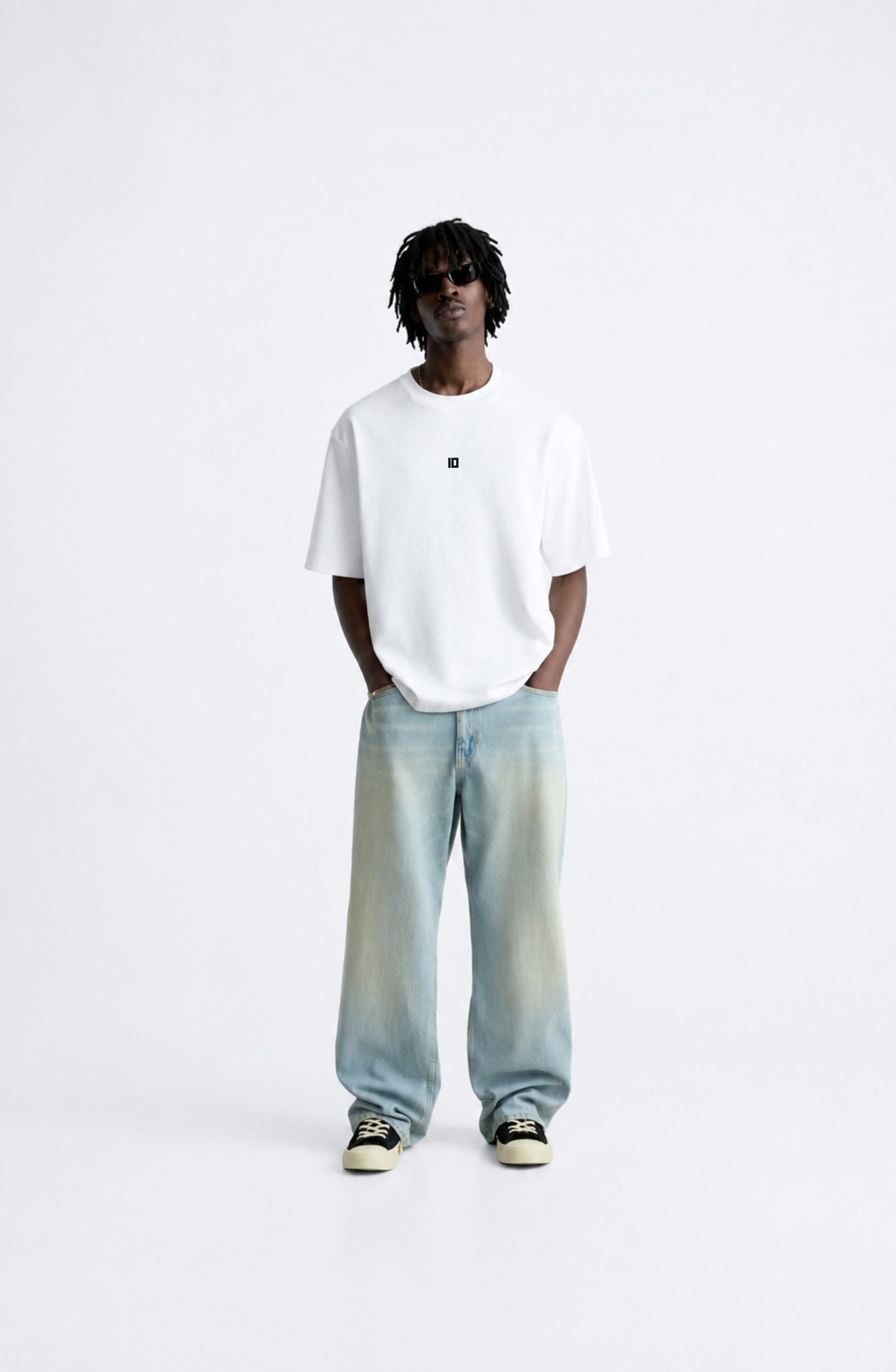 T-shirt White