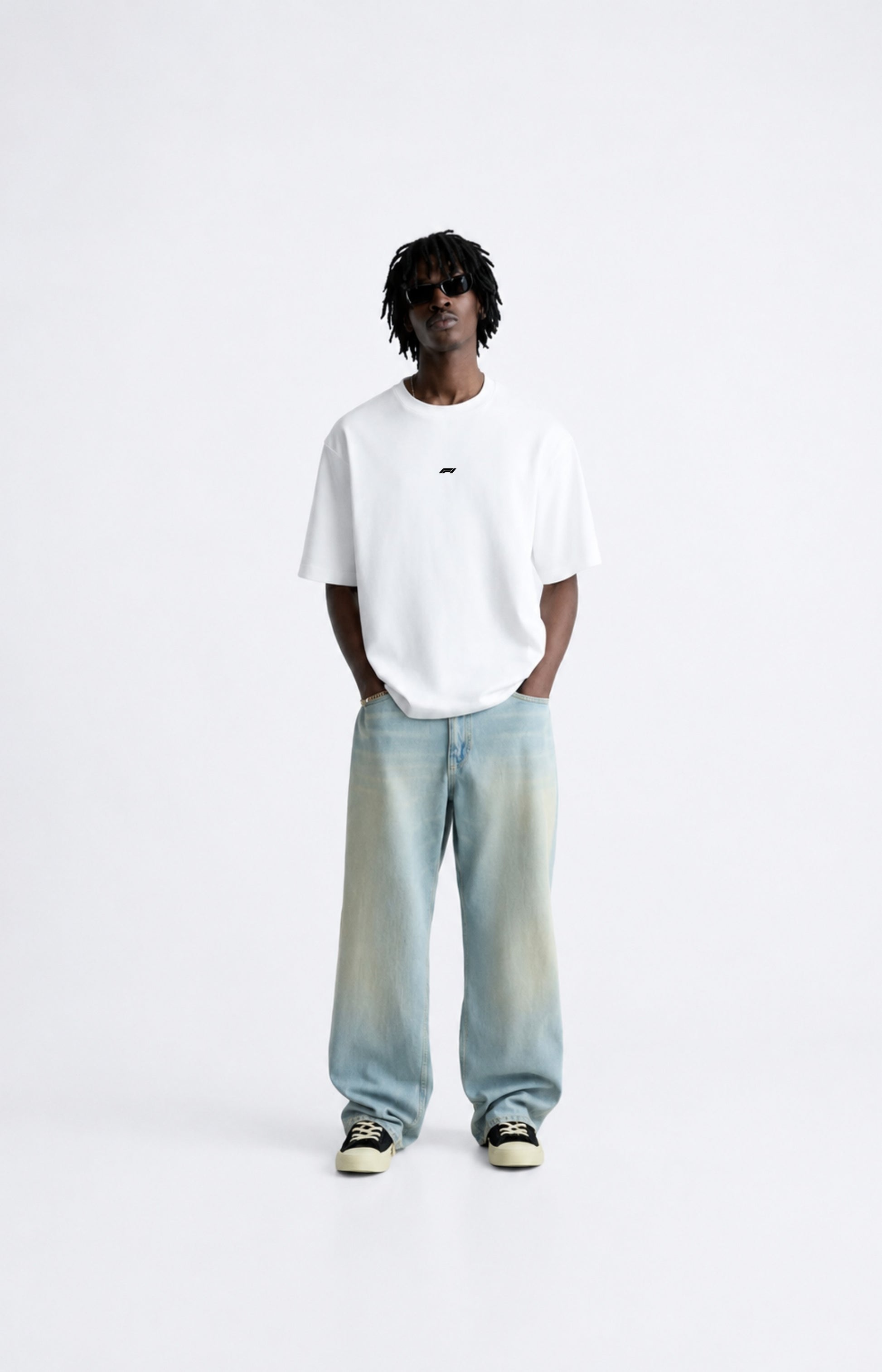 T-shirt White