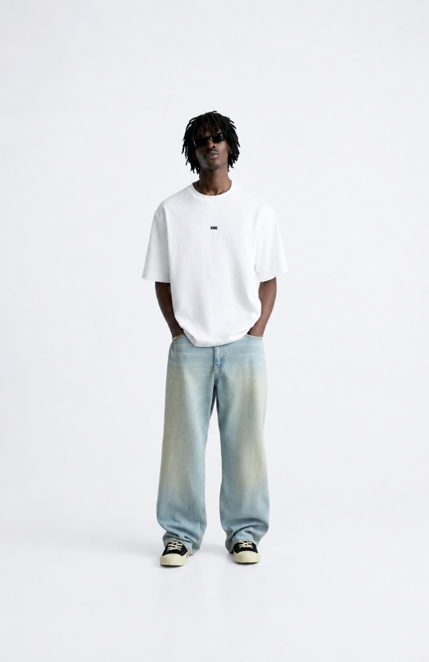 T-shirt White