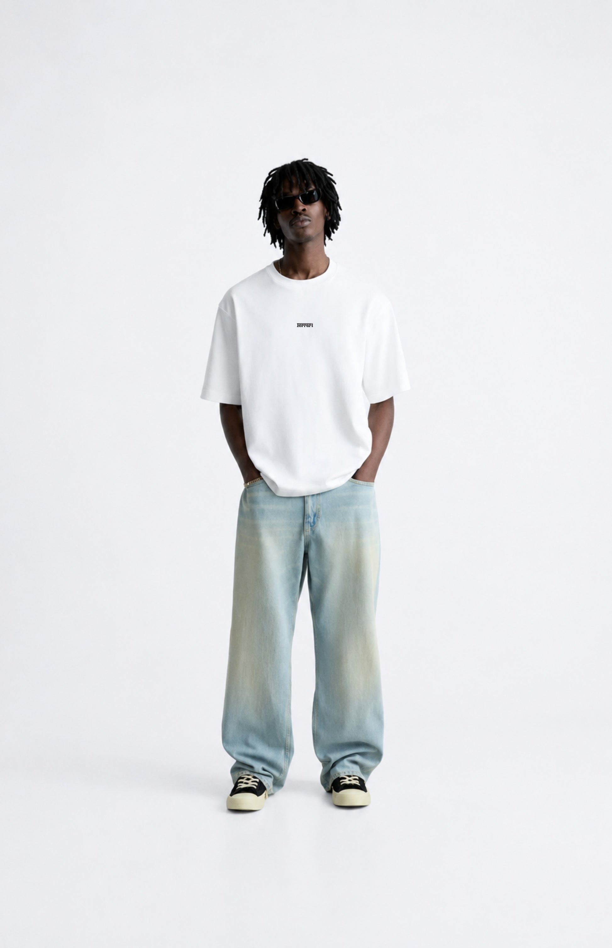 T-shirt White